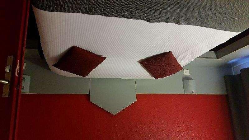 Brit Hotel 사르게민즈 객실 사진